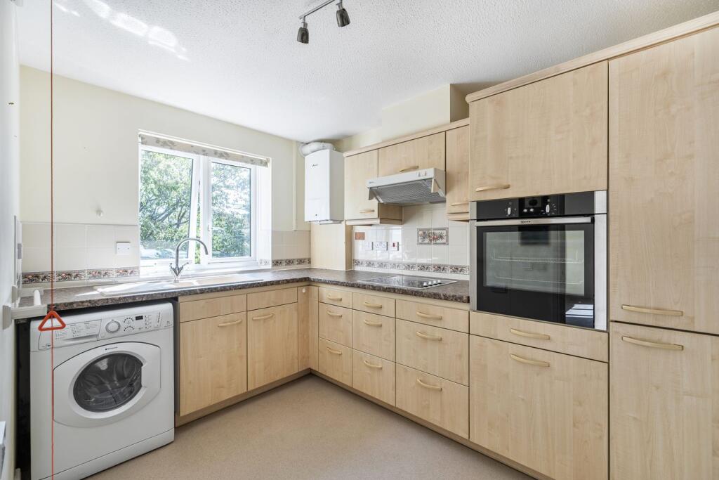 Apartment in Bournemouth - View 3