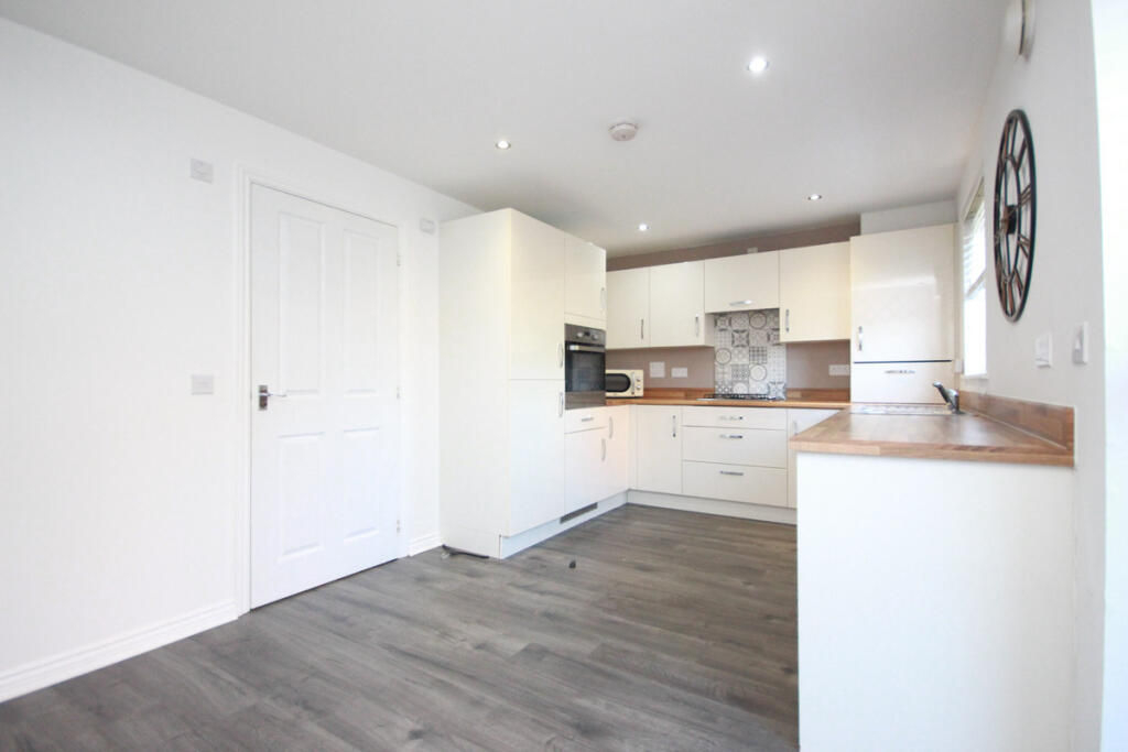 Gisborne Drive, Airdrie, ML6 photo 4