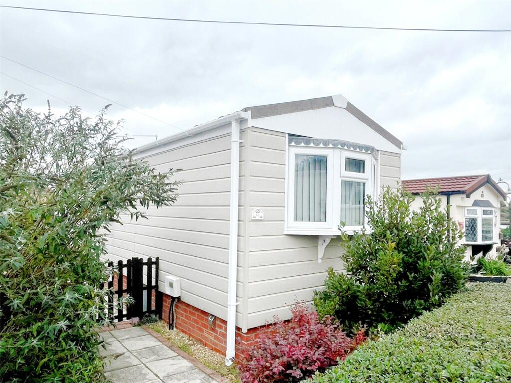 Main image of property: Crouch Park, Pooles Lane, Hullbridge, Hockley, SS5