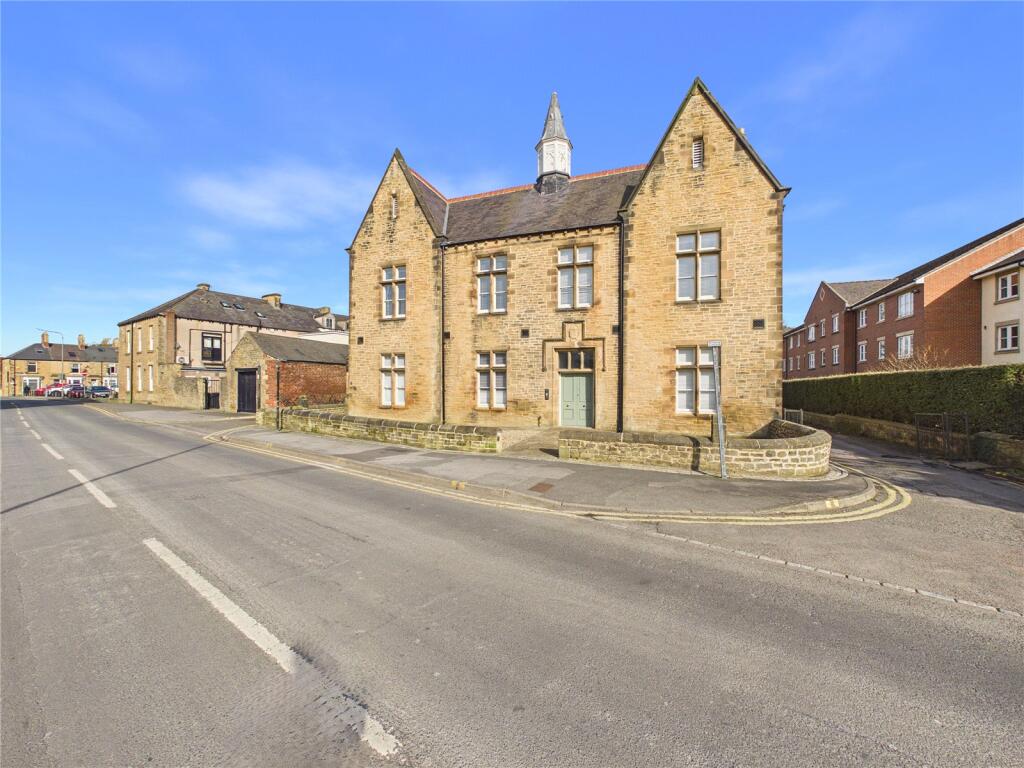 2-bed flat on Lightfoot Institute, Kingsway, Bishop Auckland, Durham, DL14, £180,000
