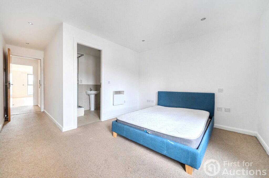 Apartment in Derby - View 5