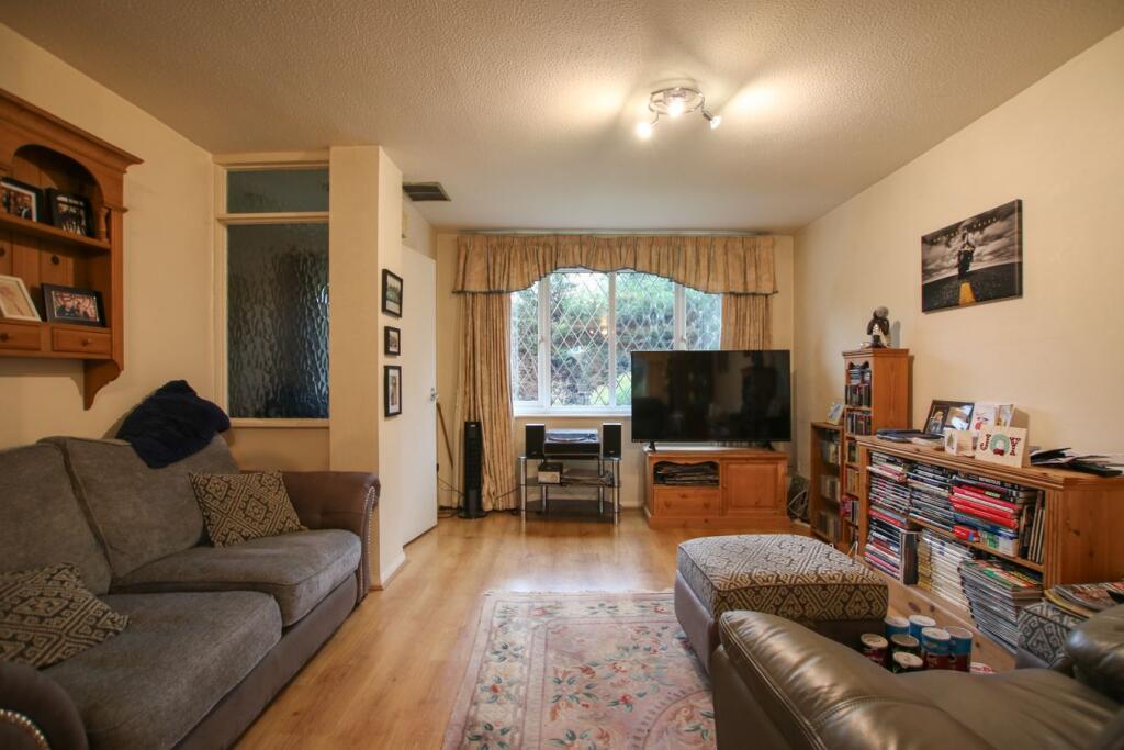 Dunkirk Close, Wokingham, RG41 - View 3