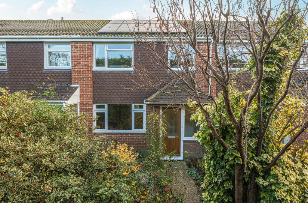 Main image of property: Cavendish Close, Romsey, Hampshire, SO51
