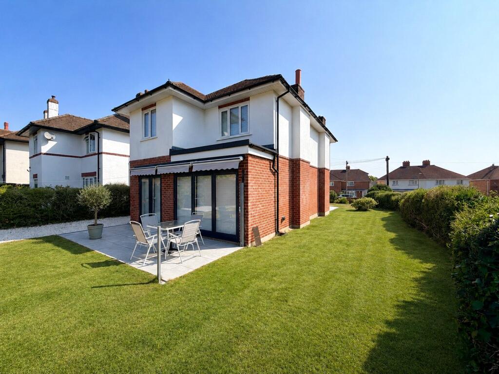 House in Southampton - View 2