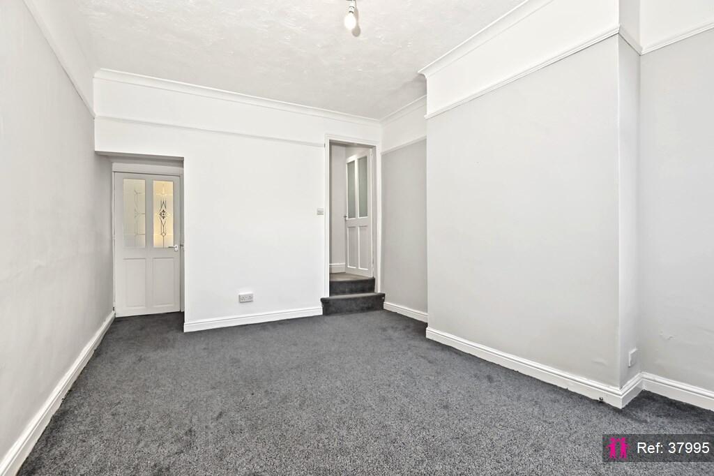 House in Stoke-on-Trent, Baddeley Green - View 4