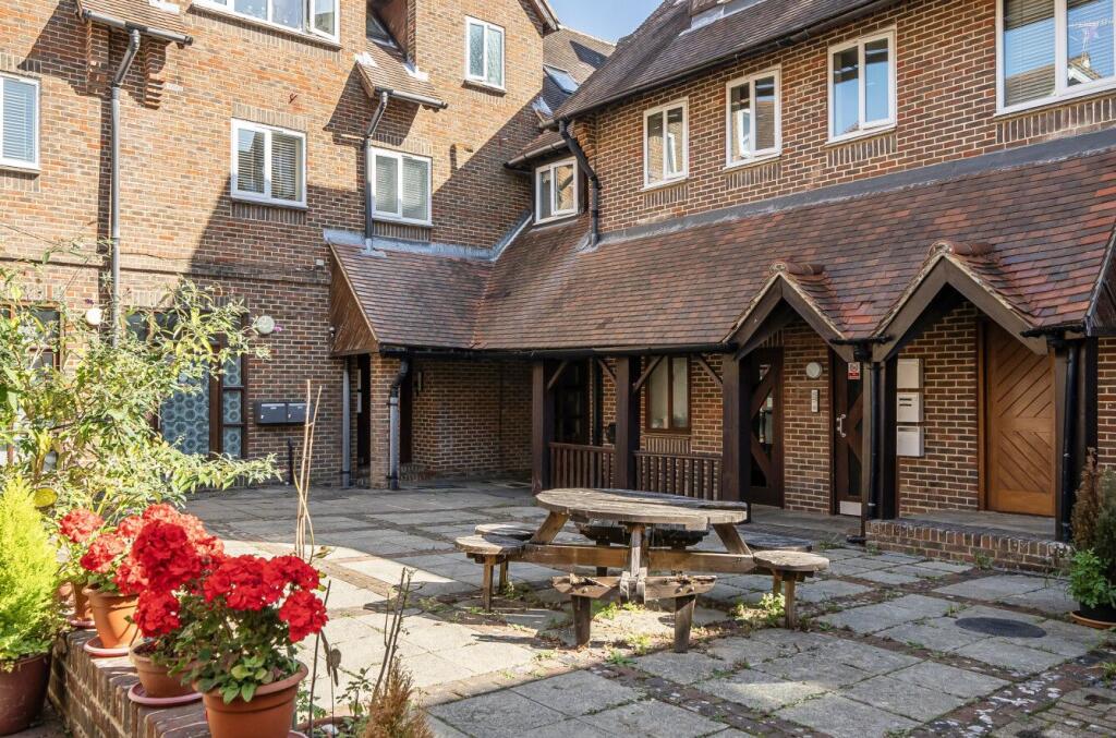 2-bed flat on Ashdown Court, Lewes Road, Forest Row, £225,000