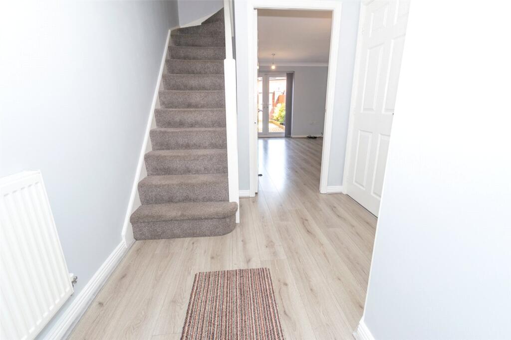 House in Middlewich, Cheshire East - View 2