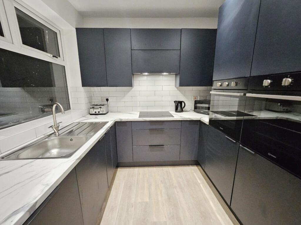 Bankfield Avenue, Victoria Park, Manchester, M13 photo 3