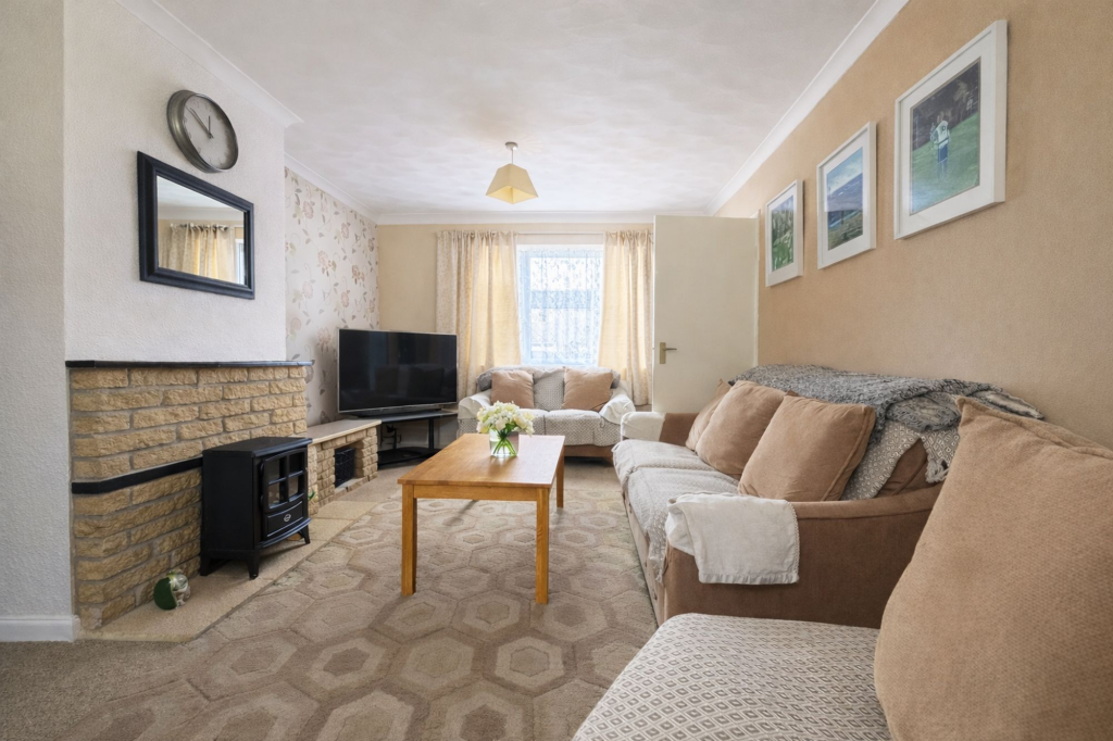 House in Swindon, Park North, South Swindon - View 4