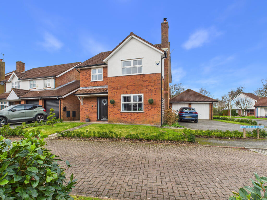 Main image of property: Townfield Close,  Longton, PR4