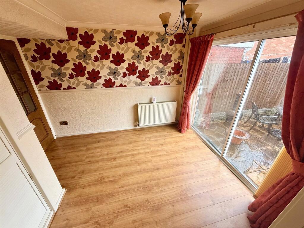 Ribbesford Drive, Stourport-on-Severn, Worcestershire photo 5