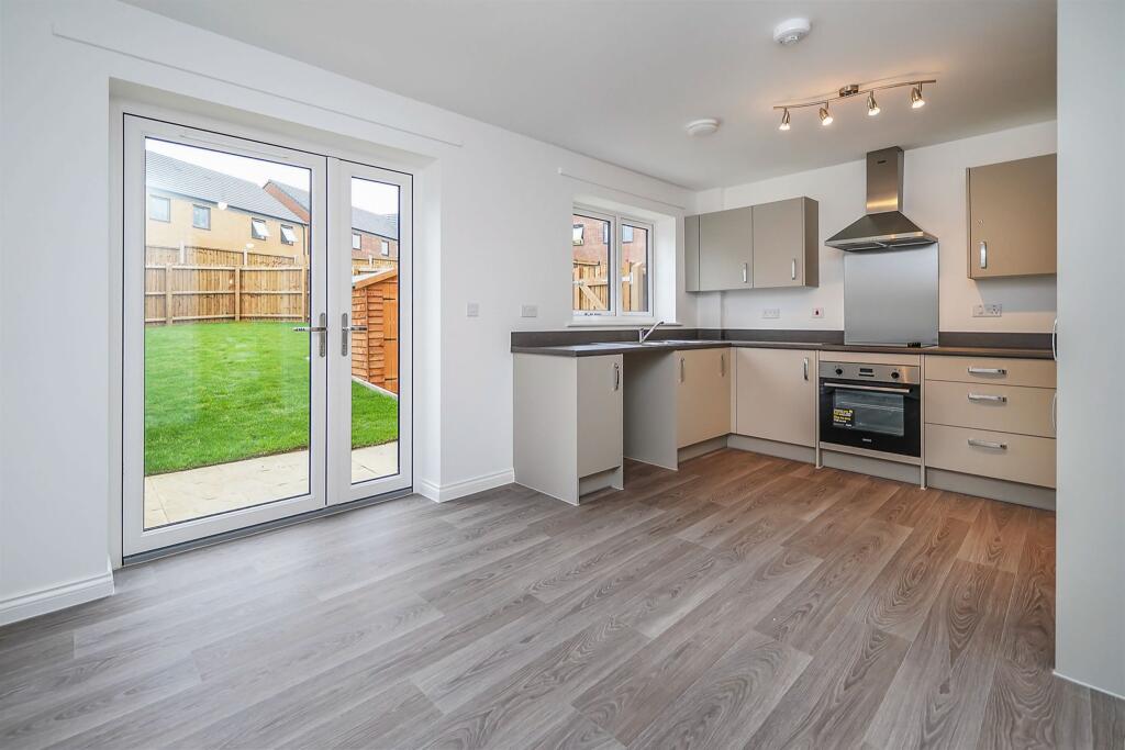 House in Northampton - View 3