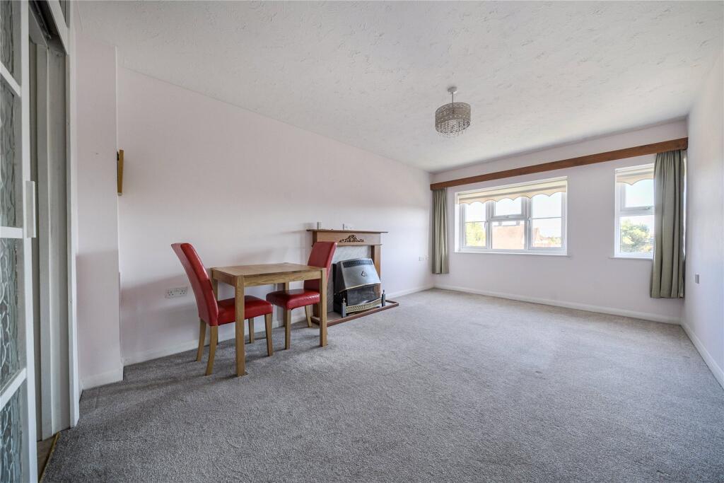 Apartment in London, Coney Hall - View 4