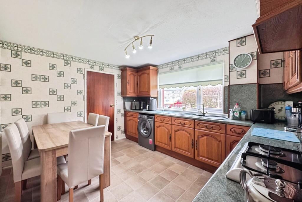 Mill Hill, Cleator Moor, Cumbria, CA25 photo 4