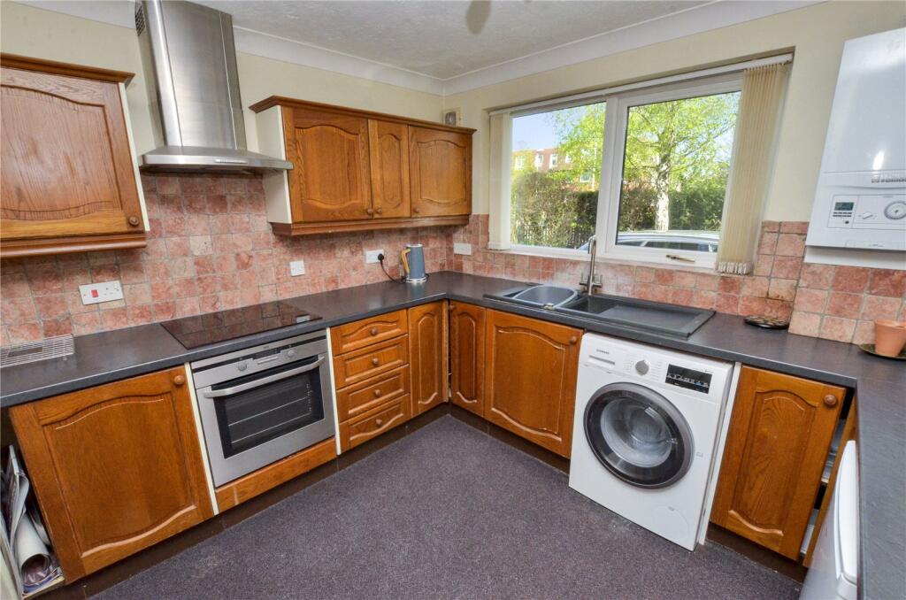 Apartment in West Moors - View 3