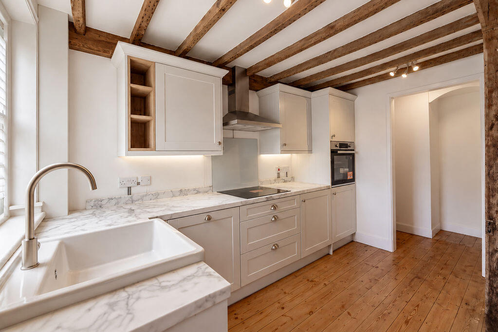 House in Tunbridge Wells, Brenchley - View 4