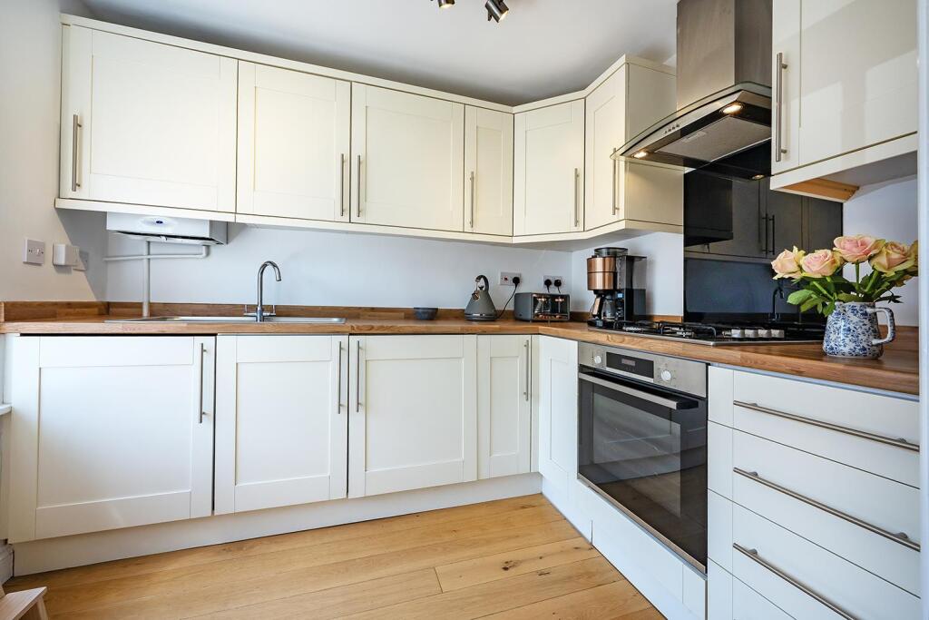 Winster Avenue, Dorridge, Solihull photo 2
