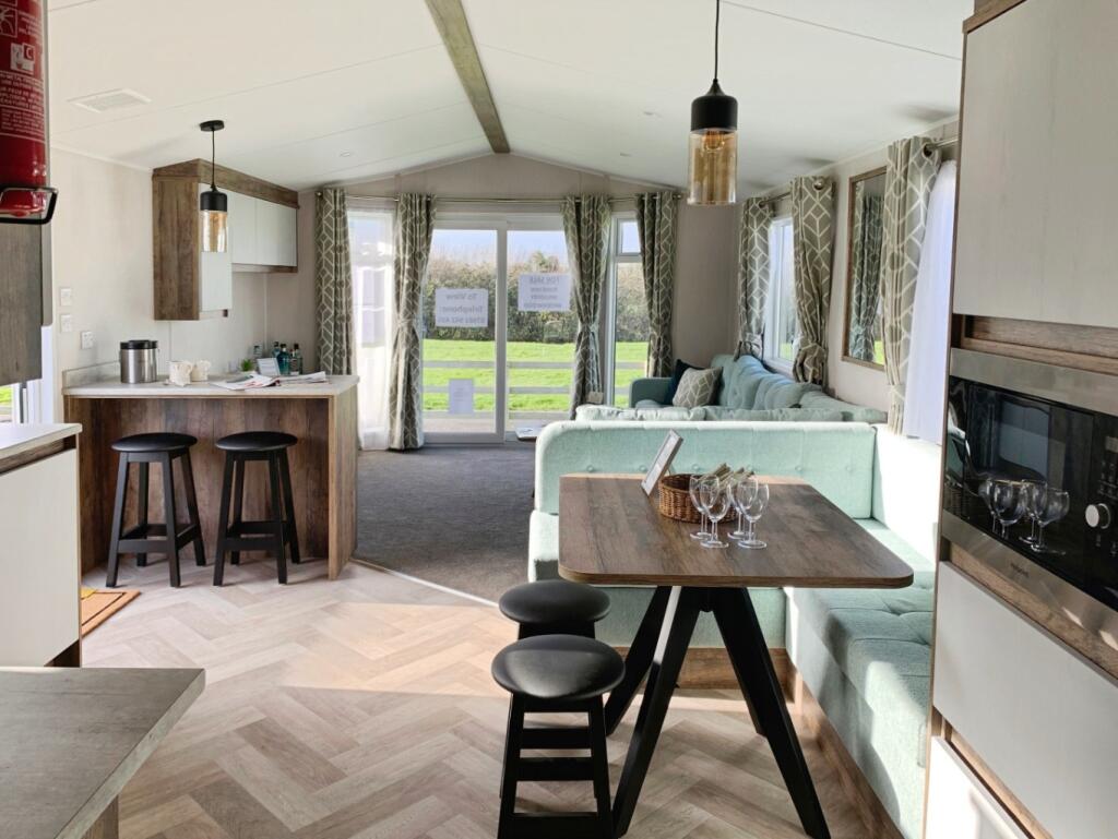 2-bed caravan on Rivulet Leisure Park, Low Road, PE24, £49,995