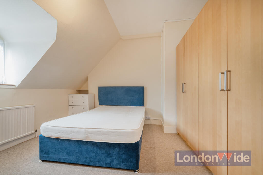 Apartment in London - View 5
