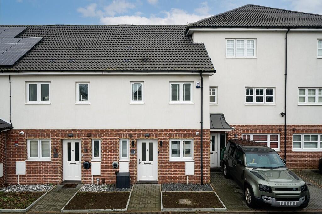 Main image of property: Savoy Close, Hemel Hempstead, Hertfordshire, HP2 4DL