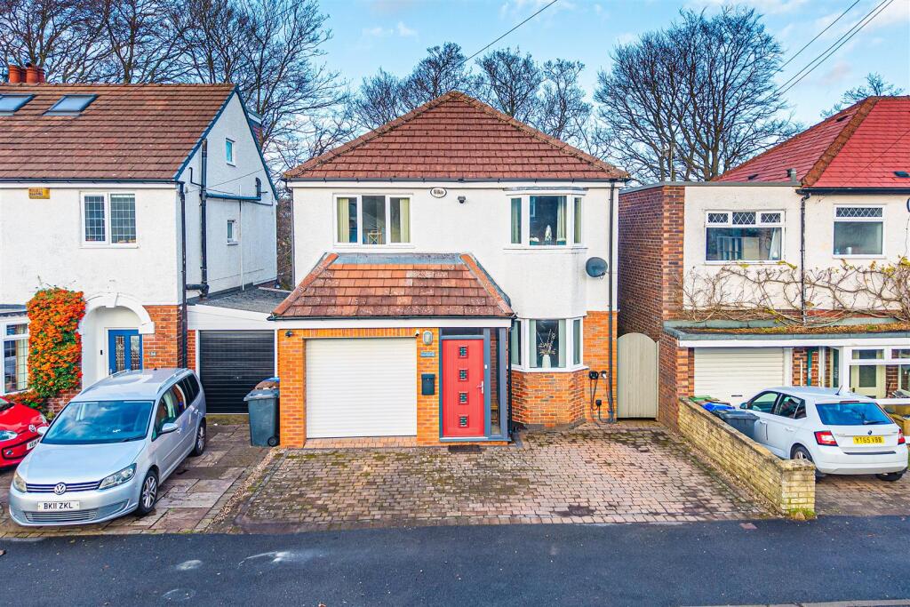 Main image of property: 34A The Quadrant, Totley, S17 4DB