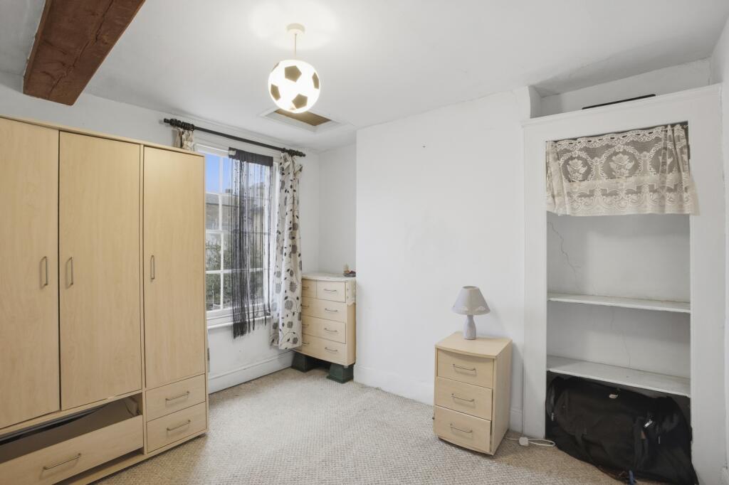 House in Canterbury - More