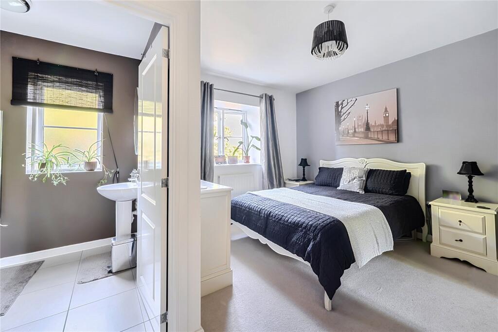 House in Aldershot, Gun Hill Park, North Town - View 4