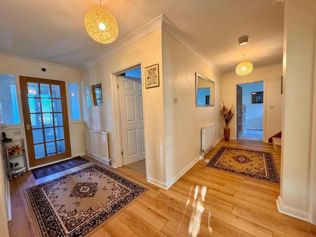 House in Ferndown, Tricketts Cross - More