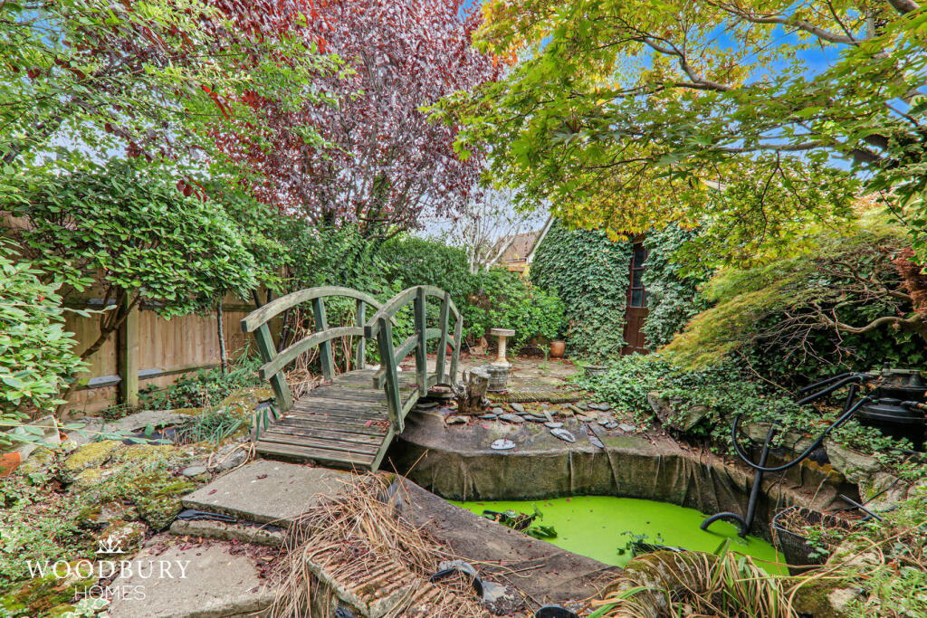 Seymour Close, Loughton, IG10 photo 4