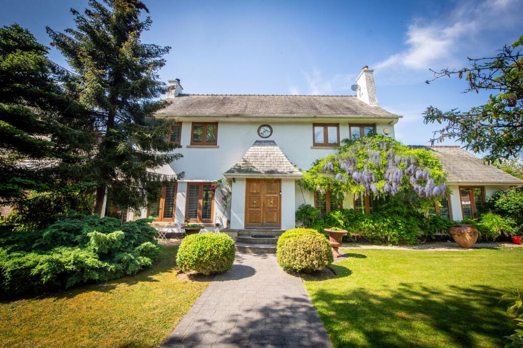 Main image of property: Elm Avenue, Moor Park, L23