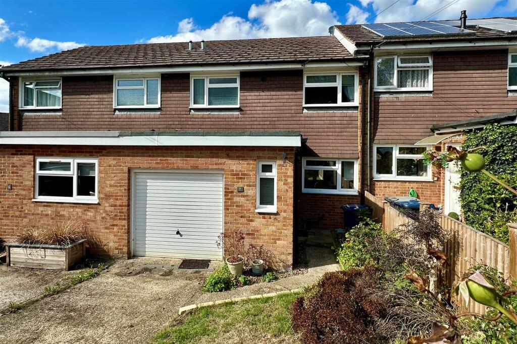 Main image of property: Perry Close, Godalming