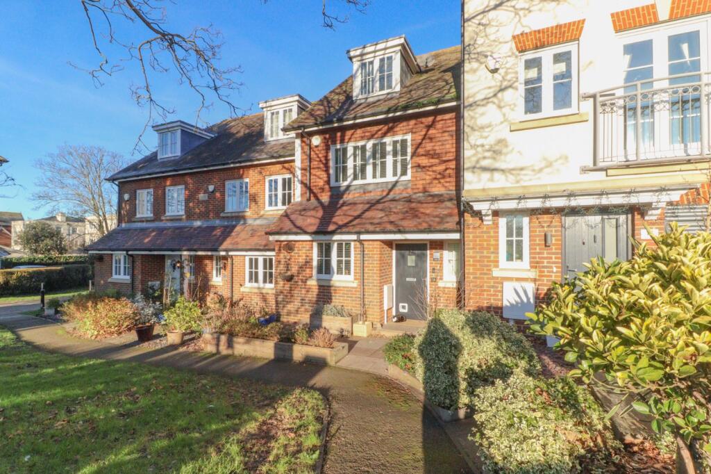 Main image of property: College Gardens, Westgate-on-Sea, Kent, CT8