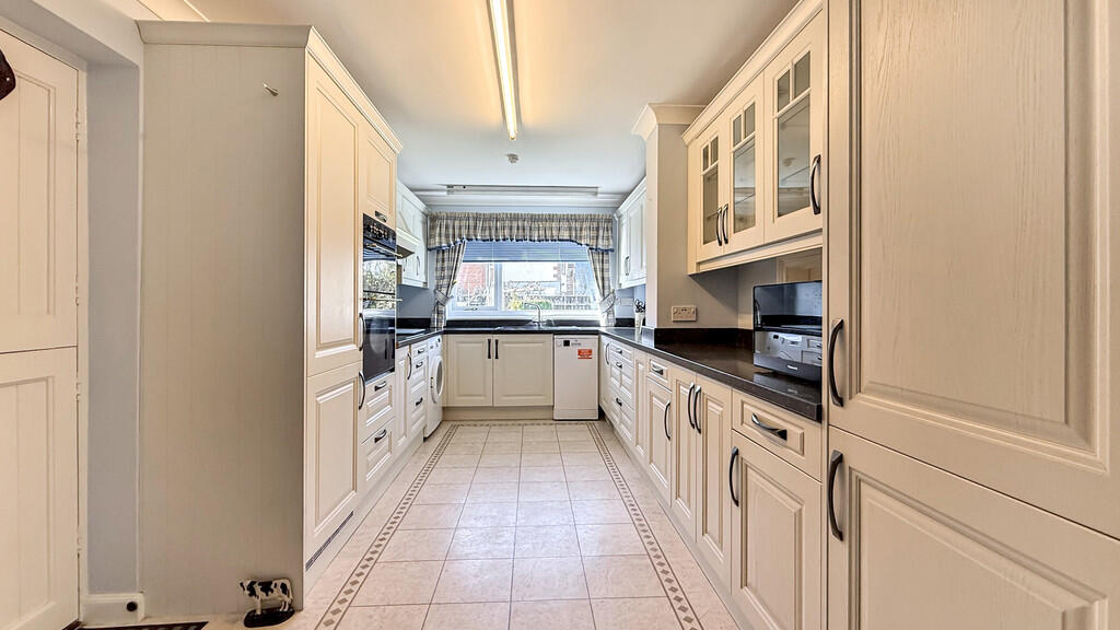 Additional image 5 of Highbury Park, Warminster