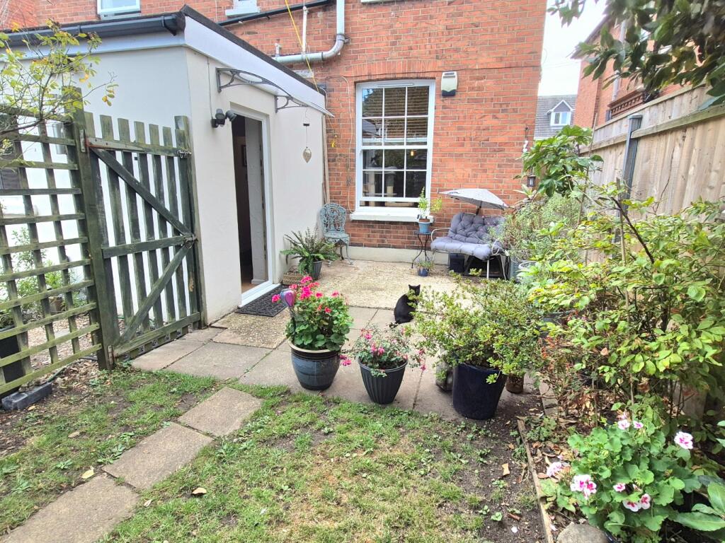 Main image of property: 42 Hamilton Road, Bournemouth, Dorset, BH1