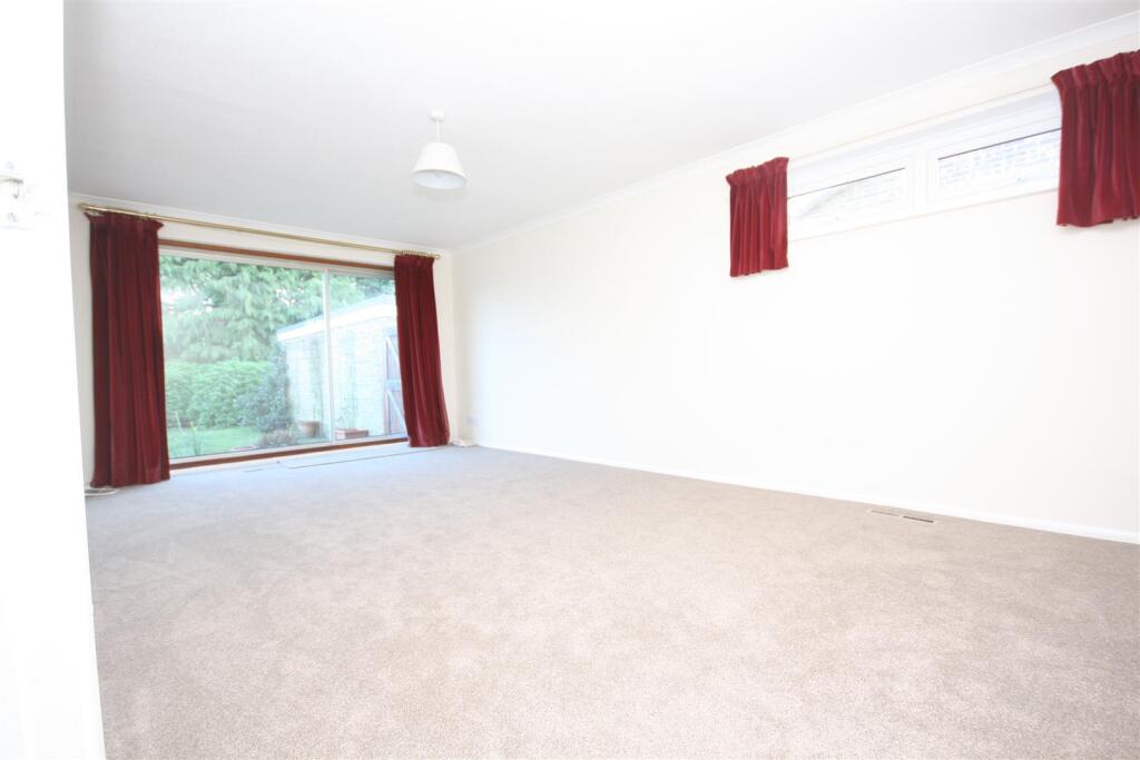 House in Kingston upon Thames - View 2