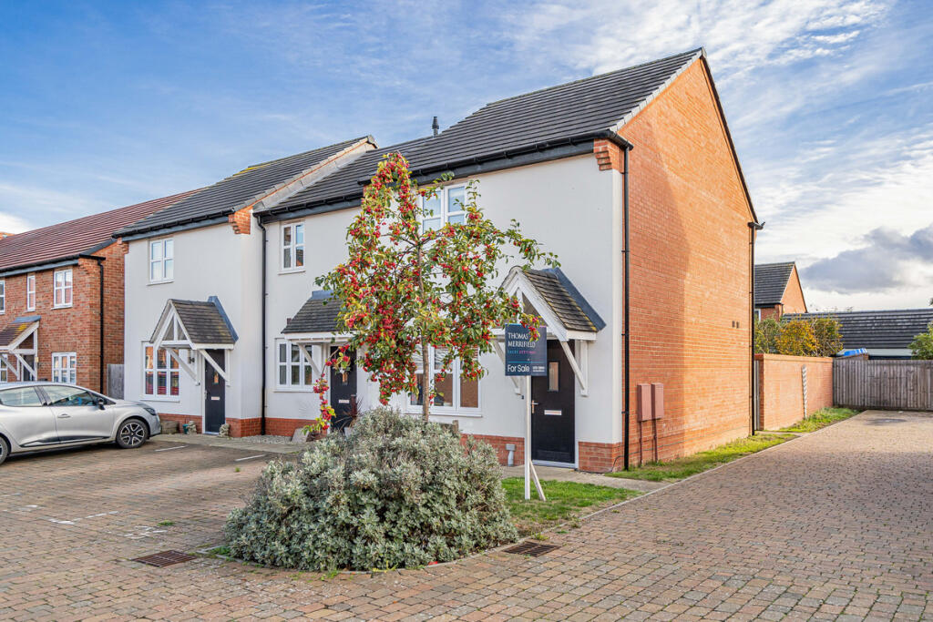2-bed terraced on Furrows End, Drayton, OX14, £350,000