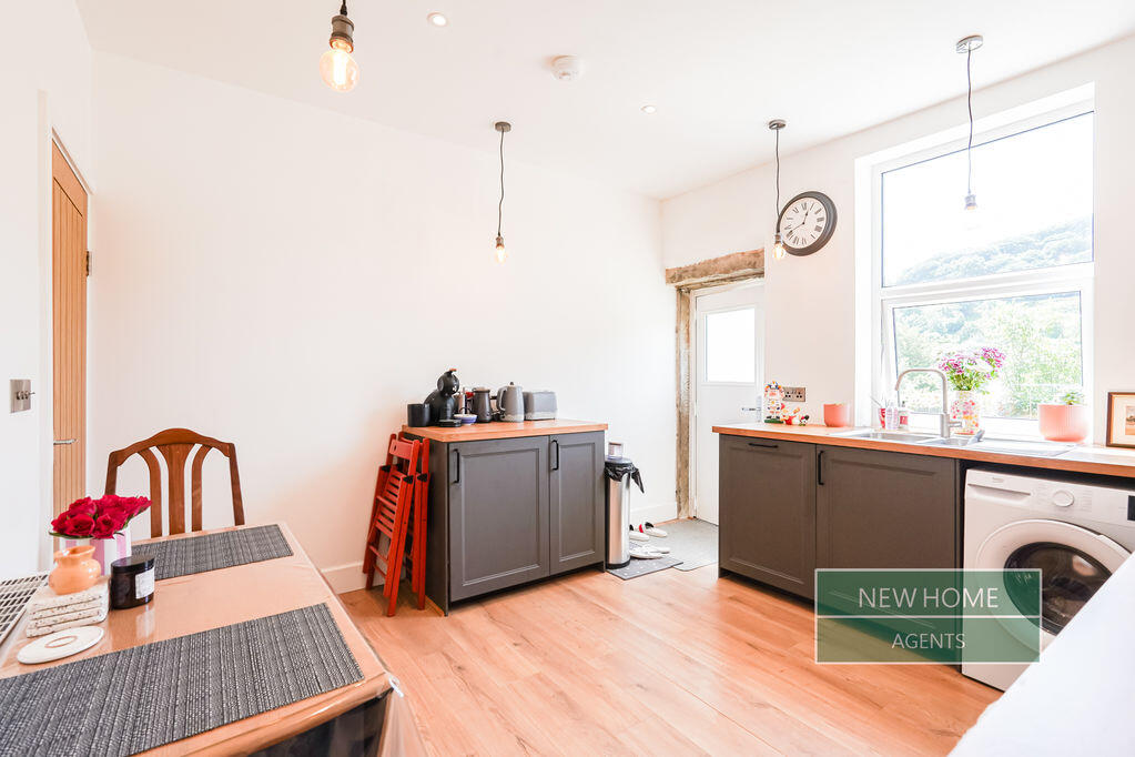 Burnley Road, Cliviger, Burnley, BB10 4SU - More