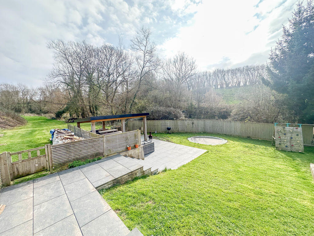 Additional image 50 of Pilton