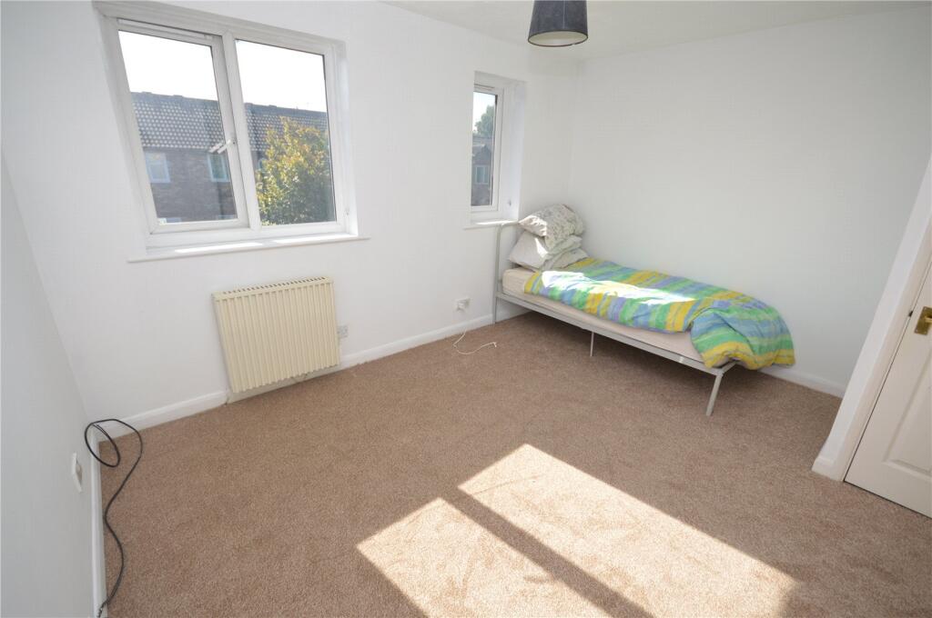 House in Luton - View 5