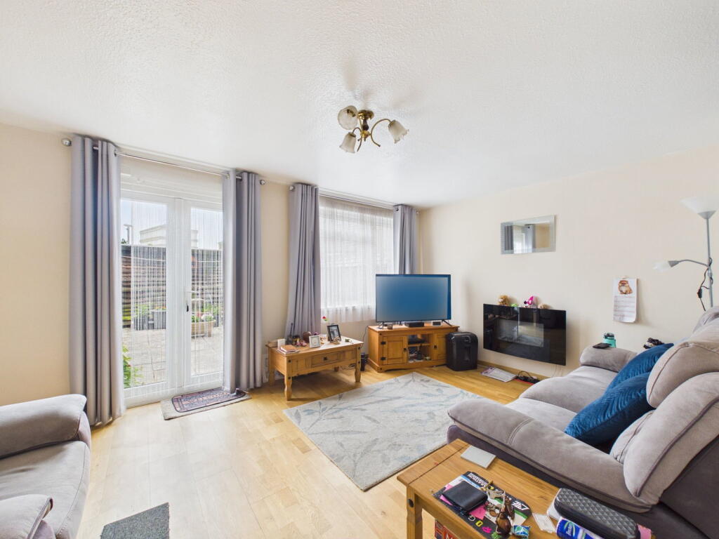 Chalfont Way, Worthing, BN13 photo 5