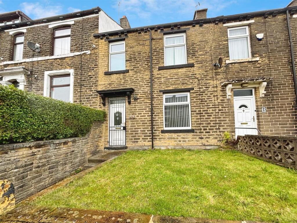 Main image of property: Whitehead Place, Bradford, BD2 3NL