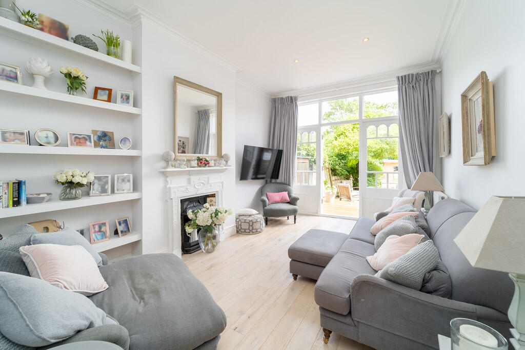 Warner Road, Crouch End N8