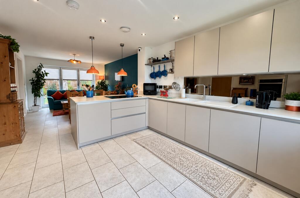 House in Aston, Alderwood Gardens, Newhall - View 4