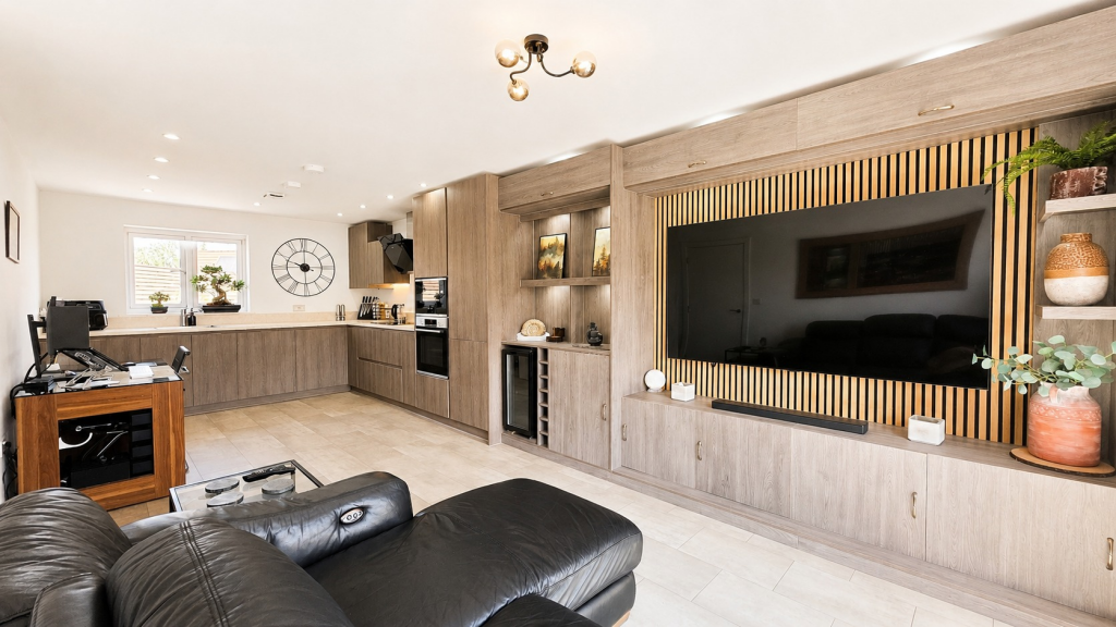 Apartment in Crowthorne, Buckler's Park, Bracknell Forest - View 4
