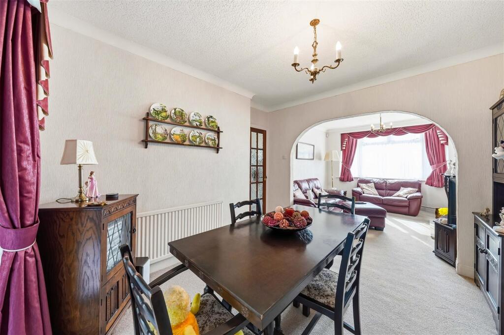 House in London - View 5