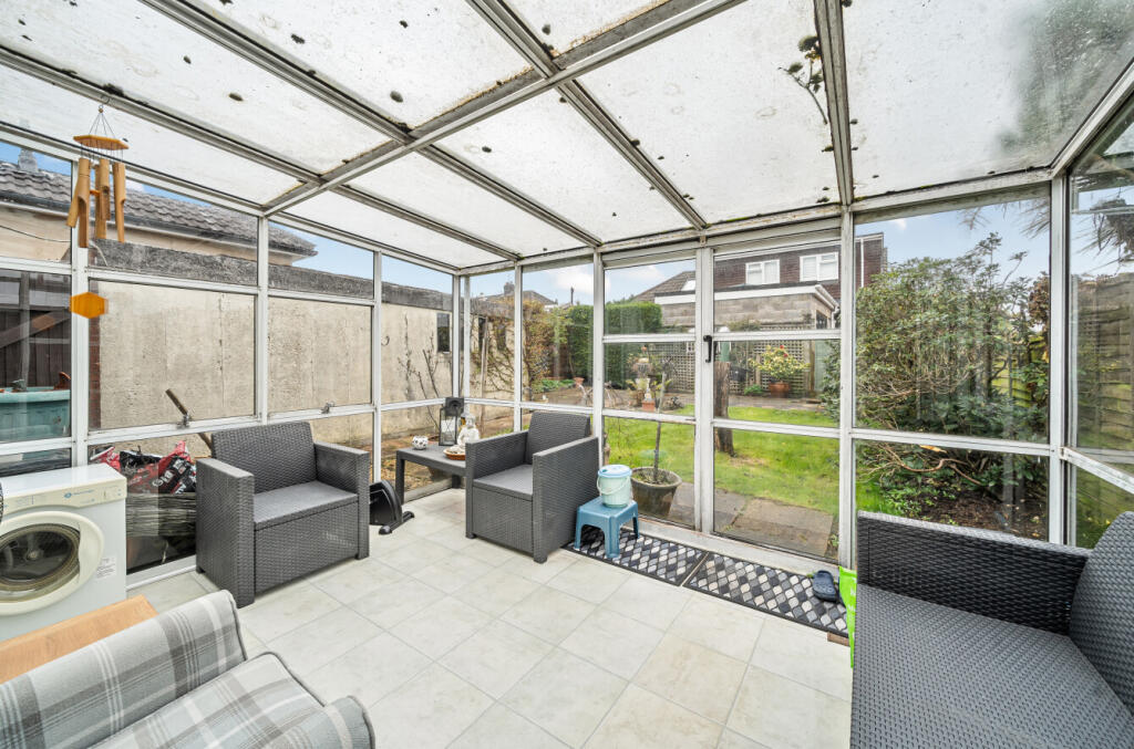 House in Waverley, Heath End, Farnham - View 4