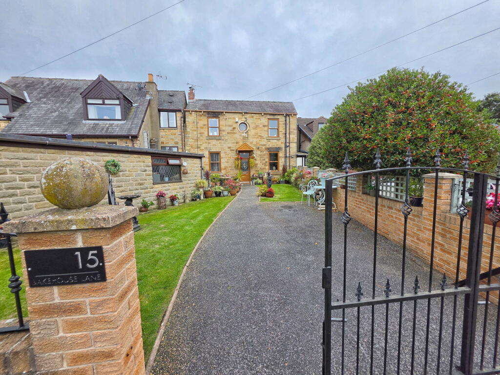 House in Sheffield - View 2