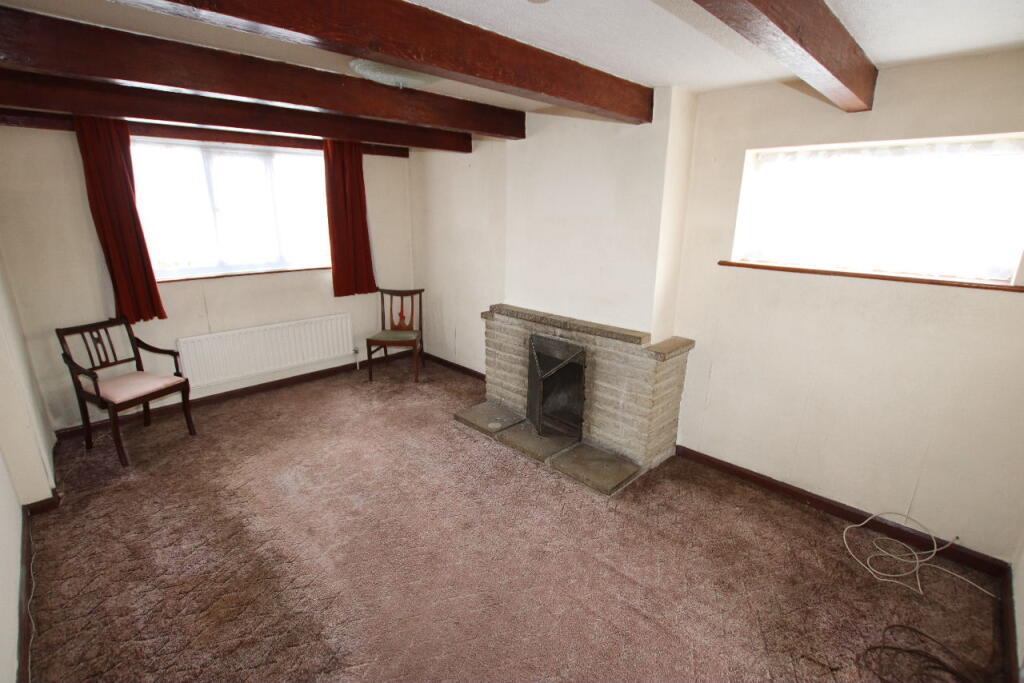 Harwich Road, Little Clacton, CO16 photo 3