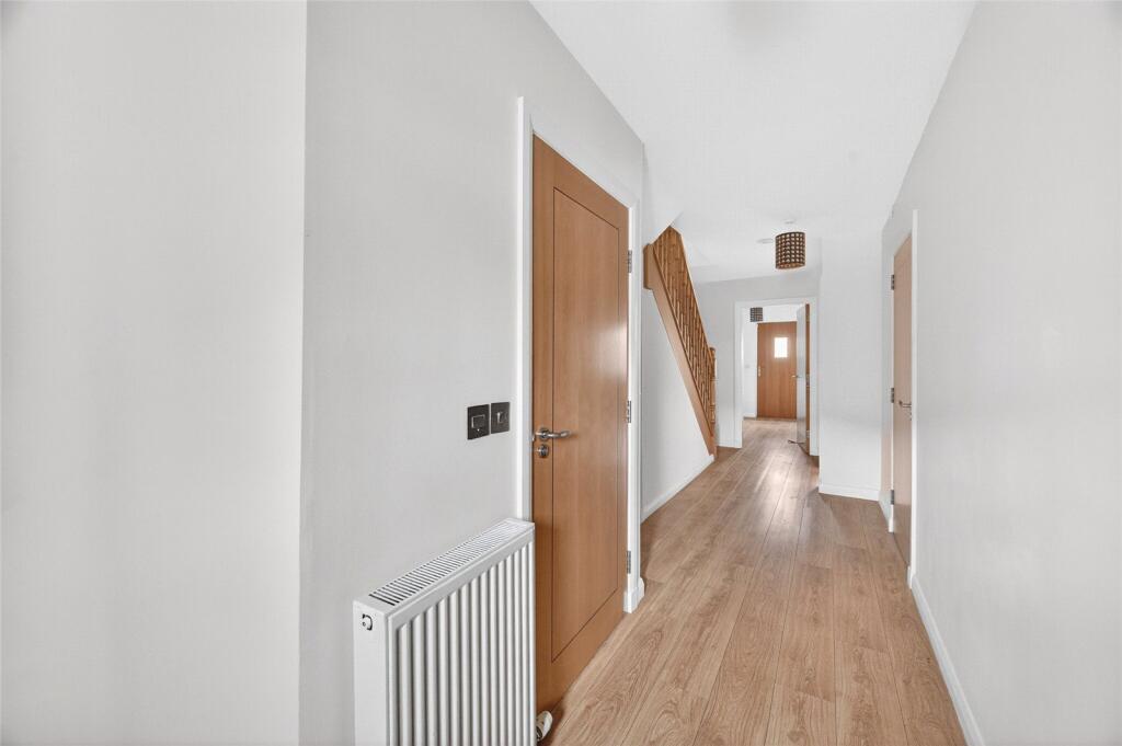 Additional image 2 of 35 Queens Crescent, Aberdeen, AB15 4AZ