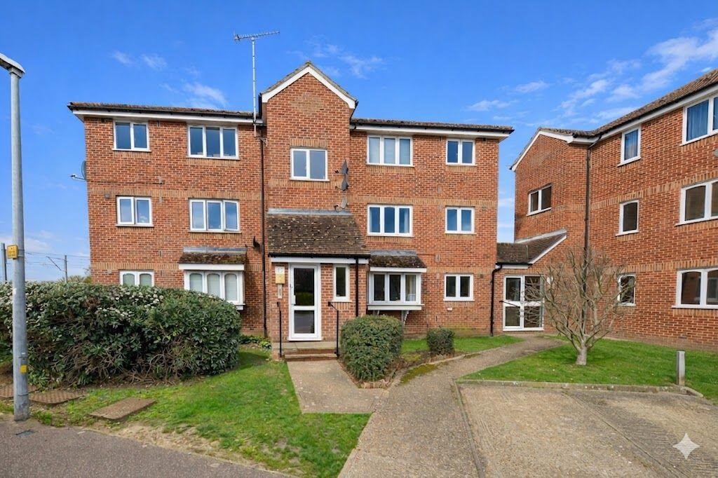 Main image of property: Lesney Gardens, Rochford
